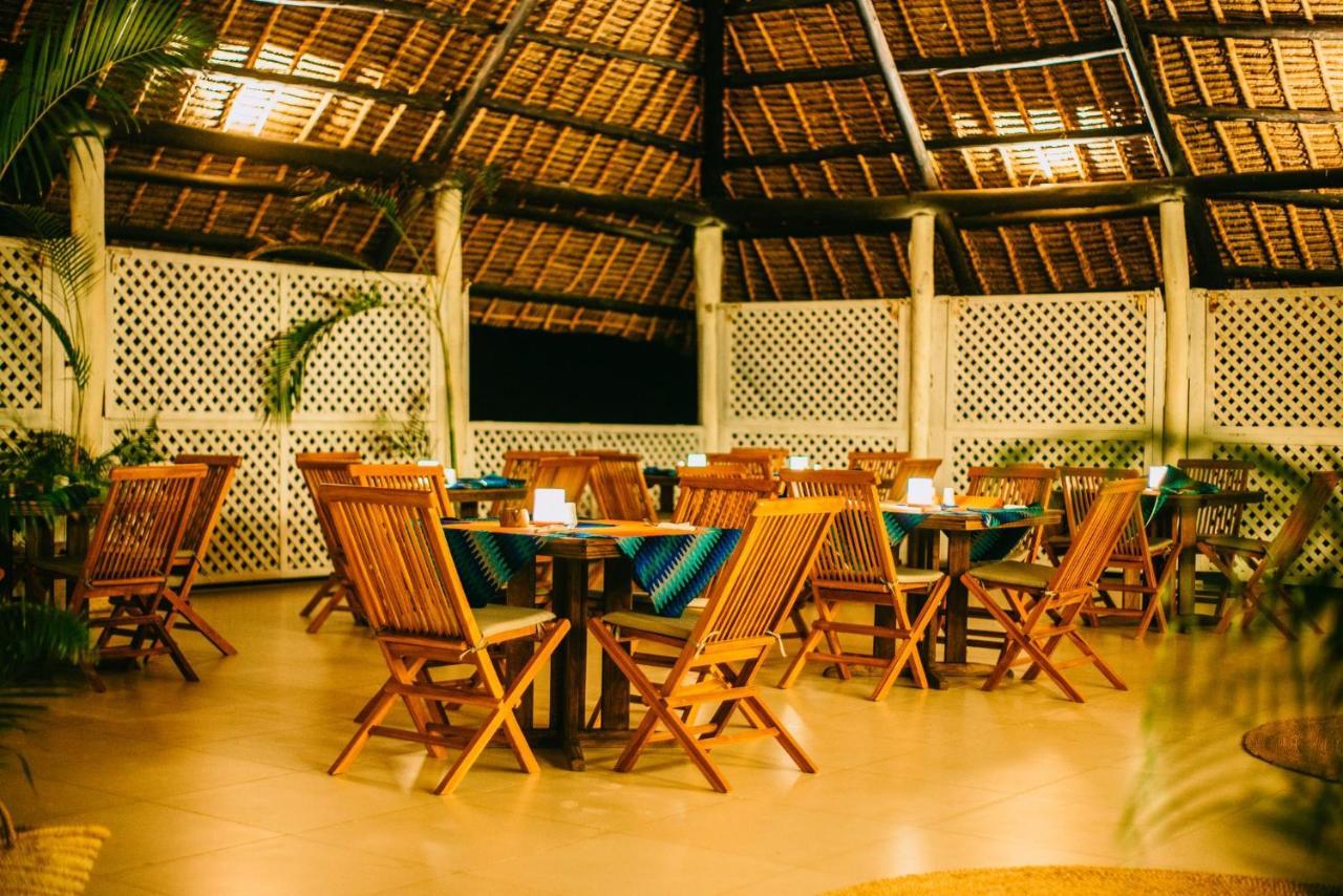 Kivuli Beach Resort Paje Bagian luar foto