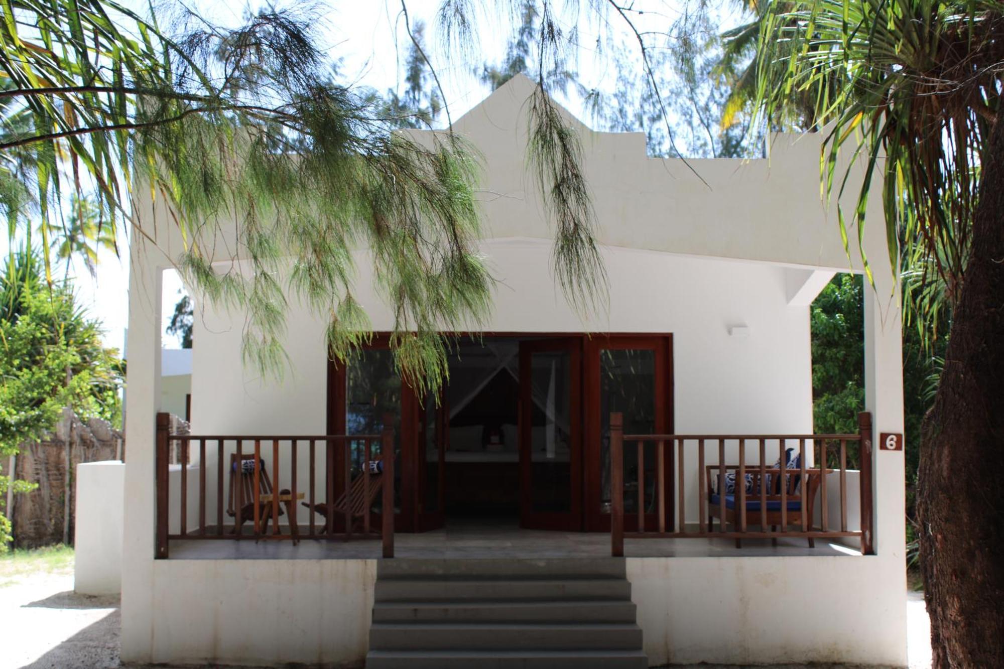 Kivuli Beach Resort Paje Bagian luar foto