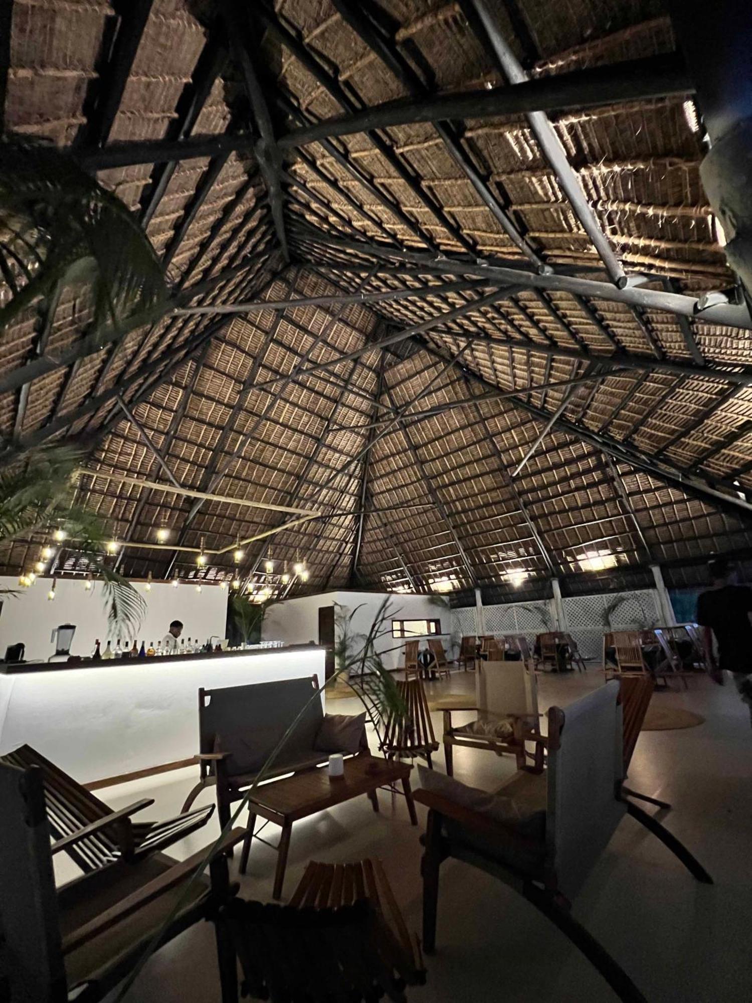 Kivuli Beach Resort Paje Bagian luar foto